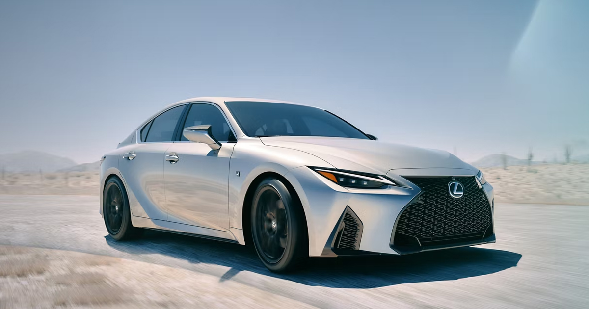 Jimmy Bouchard nous parle de la Lexus IS 2021