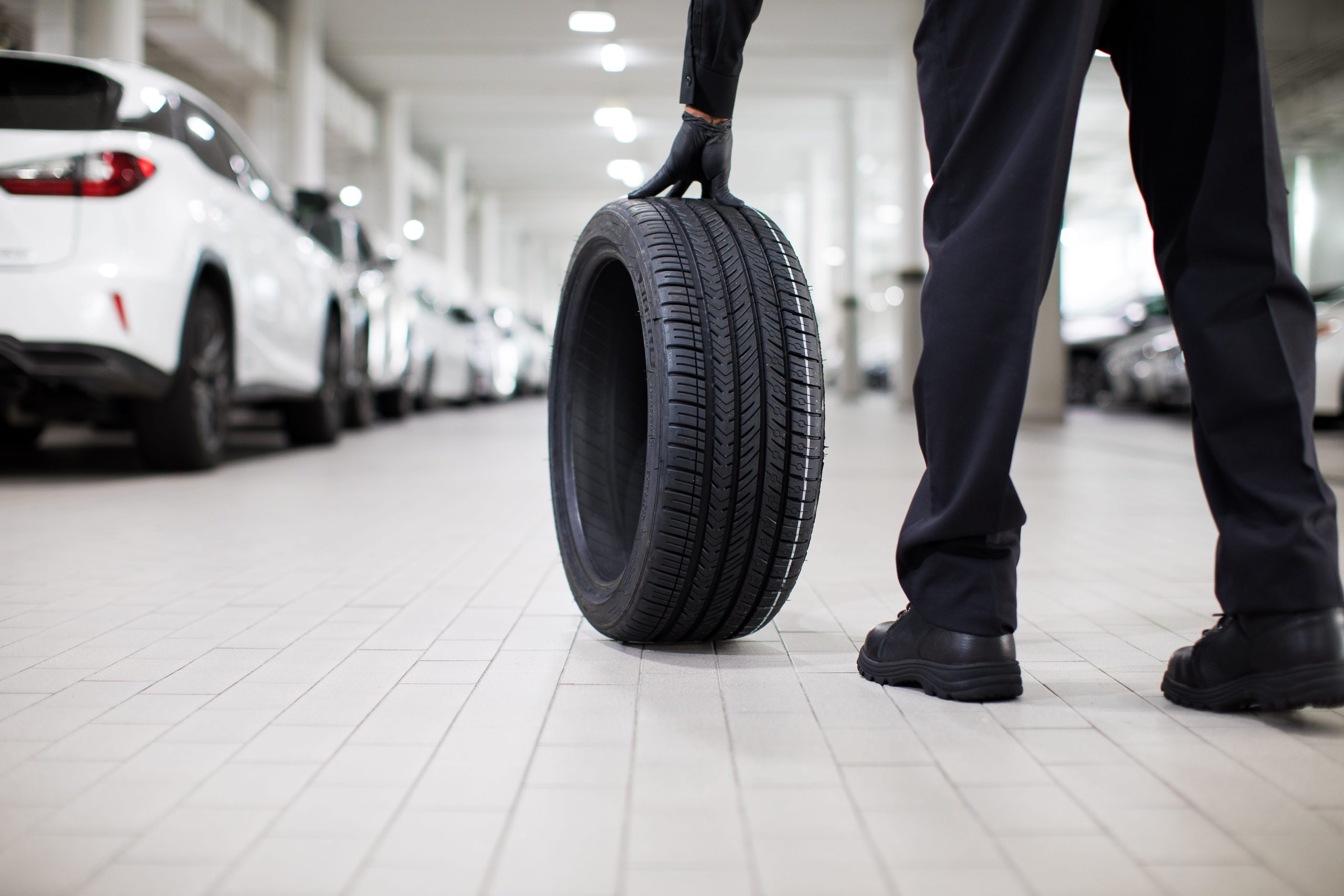 Votre voyage commence ici : L’excellence des pneus chez Boulevard Lexus