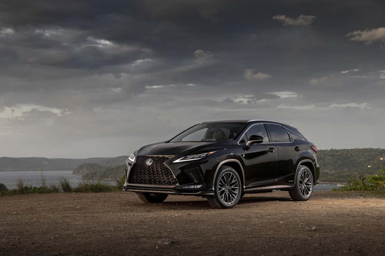 Aperçu de la gamme de véhicules hybrides et PHEV 2022 de Lexus