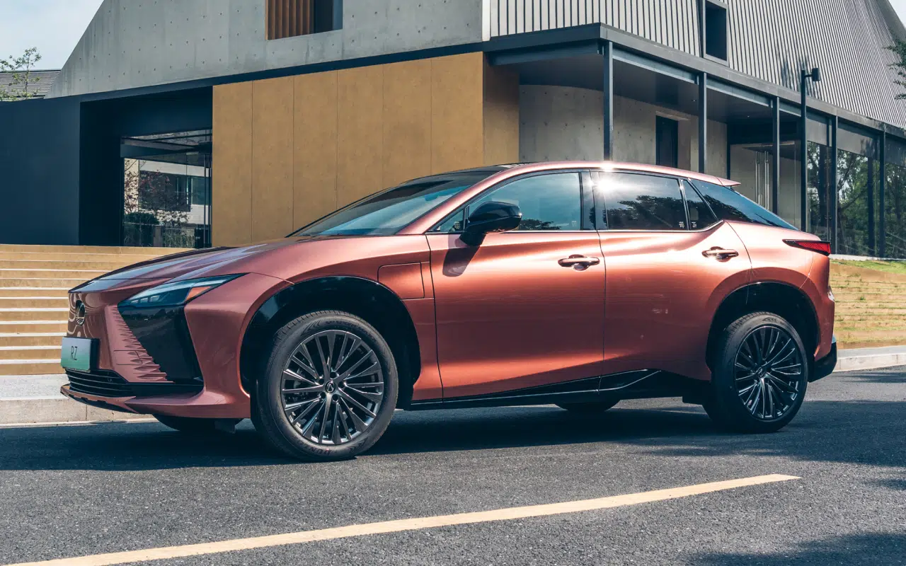 Lexus 2025 rz executive copper crest mjpg